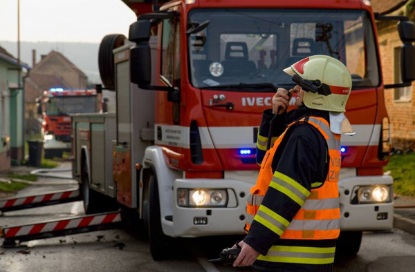 Policisté i hasiči si od ledna polepší o 1650 korun