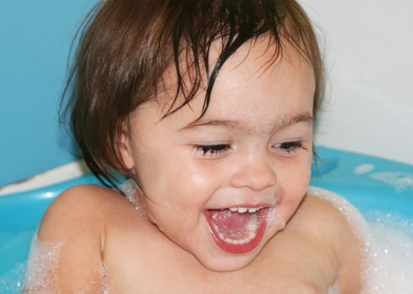Koupelové přísady určené pro zábavu dětí nepotěší pokožku, ani životní prostředí