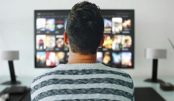 Internetová televize pro diváky se sluchovým postižením - na jednom místě nejdůležitější TV pořady a videa o koronaviru i s titulky