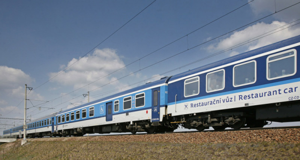 První obnovená mezinárodní železniční linka zamíří v pondělí do Berlína