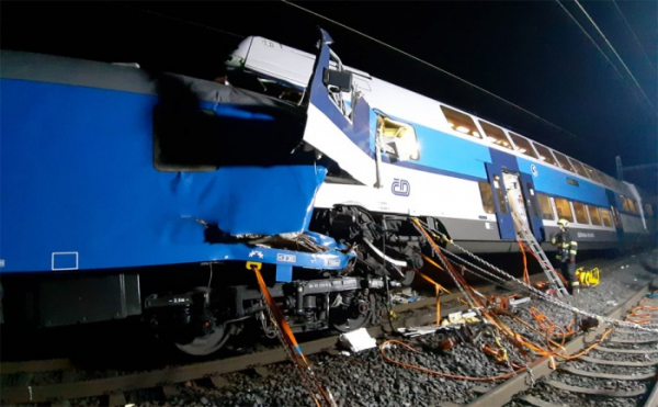 Při tragické srážce vlakových souprav u Českého Brodu bylo poničeno 800 kusů zásilek