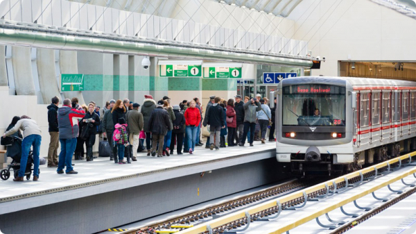 Linka A pražského metra je téměř pokryta signálem vysokorychlostní sítě LTE 