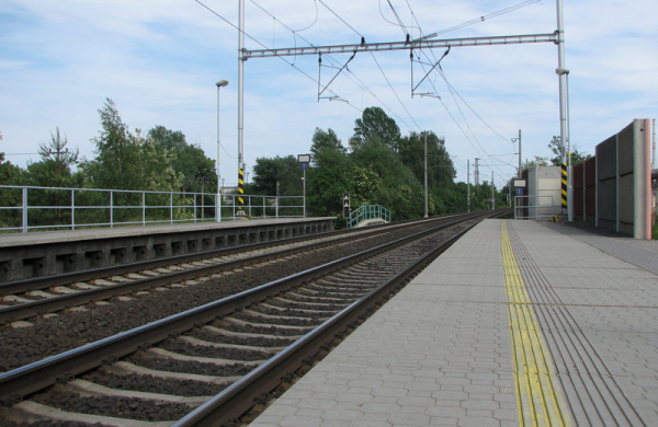 Správa železnic otevře v neděli novou zastávku Praha-Eden