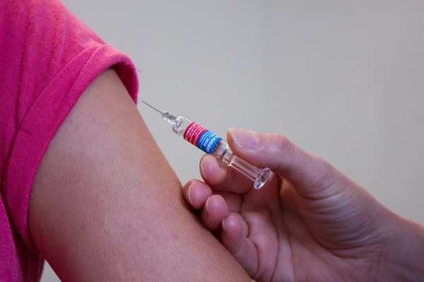 Praha se připravuje na očkování proti koronaviru