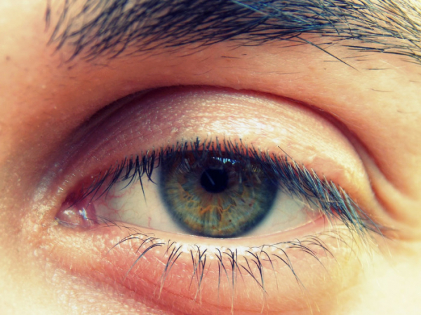 Onemocnění koronavirem může provázet řada zrakových obtíží. Mohou být i prvním signálem nákazy