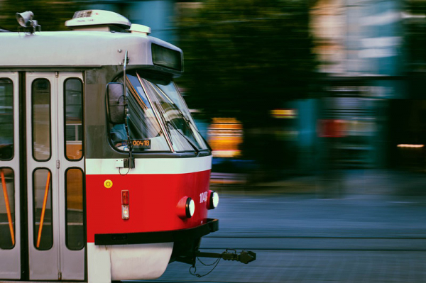 Provoz tramvají v Praze zrychlil díky preferenci MHD