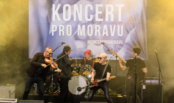 Benefiční Koncert pro Moravu pokořil rekord v dárcovských zprávách. Vynesl téměř 12 milionů korun
