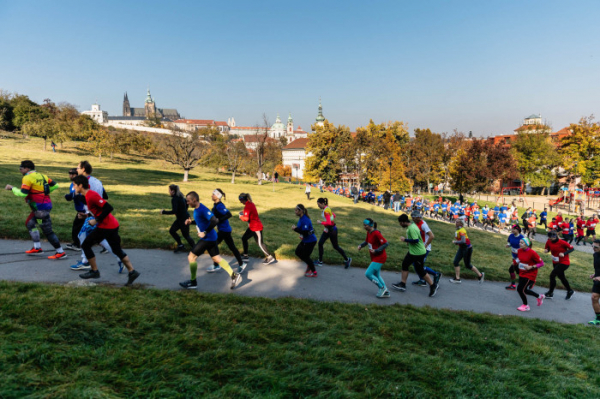 Od Ostravy po Plzeň. Přes 4 500 běžců oslavilo výročí republiky pohybem