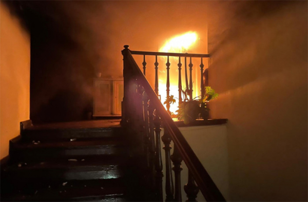 Požár rodinného domu v Mnichovicích napáchal milionovou škodu