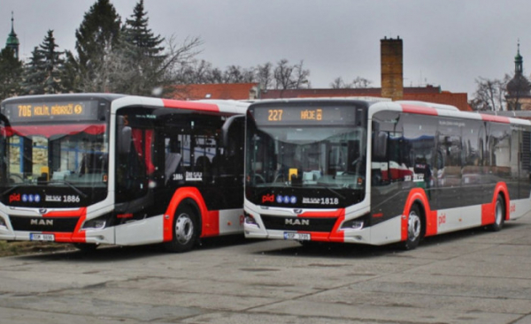 Dopravní podnik hl. m. Prahy vypisuje poptávkové řízení na pronájem reklamních ploch na autobusech