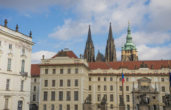 Více než 40 evropských lídrů se zítra 6. října setká na Pražském hradě