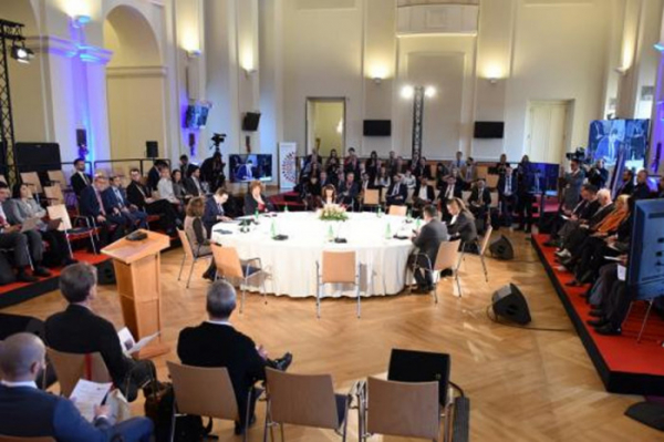V Černínském paláci se konalo první Globální fórum o etice umělé inteligence