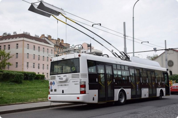 DPP získal společné povolení k elektrifikaci autobusové linky č. 137 Na Knížecí - U Waltrovky
