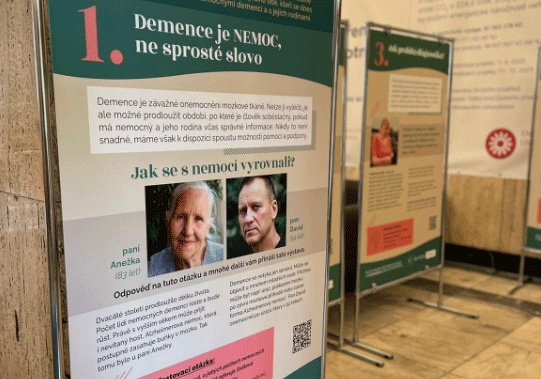 Výstava na Ministerstvu zdravotnictví představuje demenci z nového úhlu pohledu