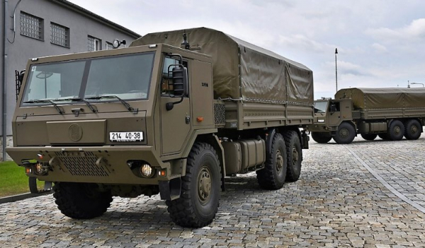 Armáda převzala poslední tři Tatry 815, rozšíří vozový park v Liberci, Plzni a Ústí nad Labem